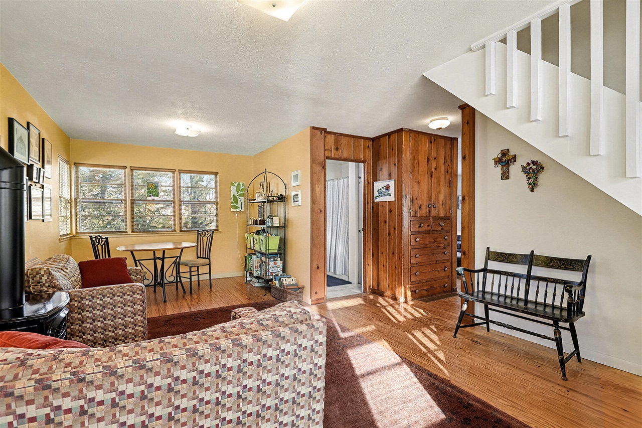 61100 Quinnesec Road, Cassopolis, MI, 49031-9452