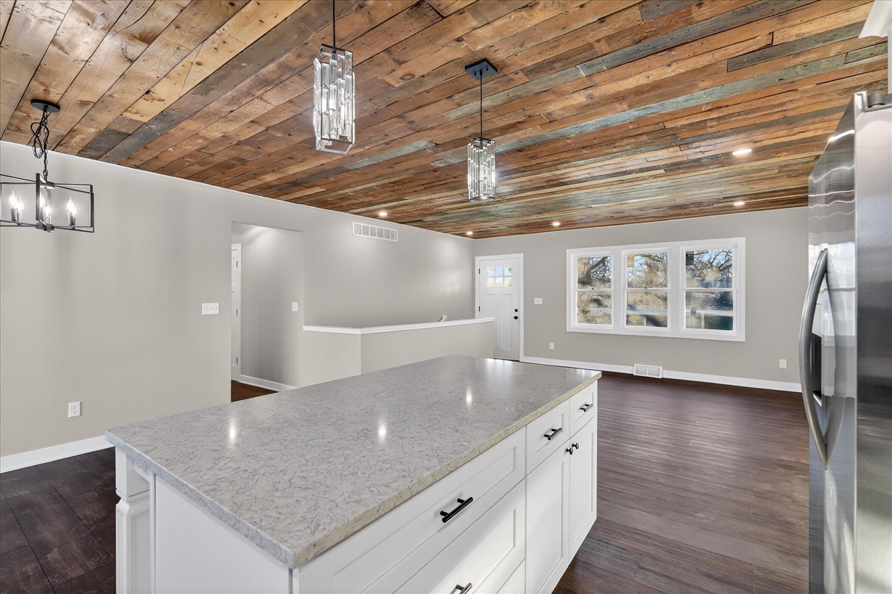 325 E Battle Creek Street, Galesburg, MI, 49053-9436