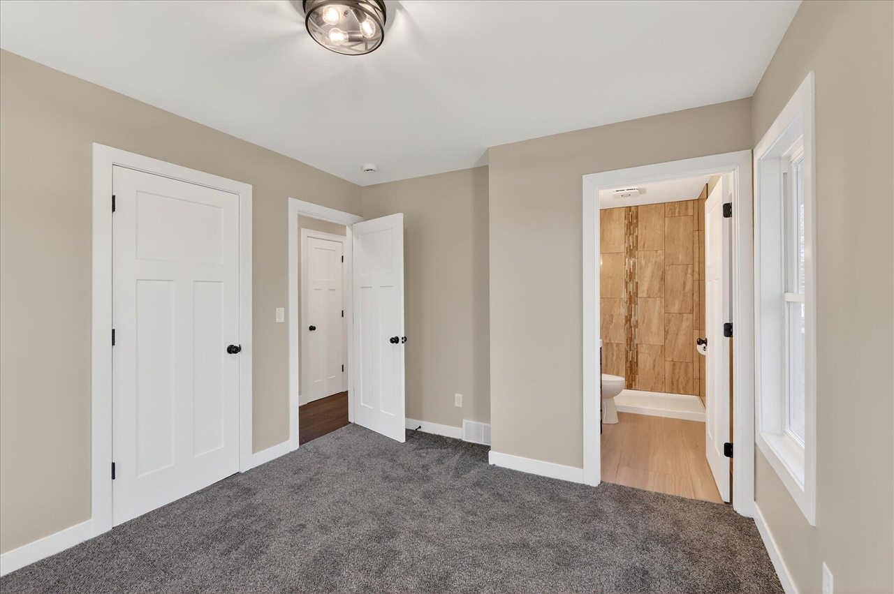 325 E Battle Creek Street, Galesburg, MI, 49053-9436