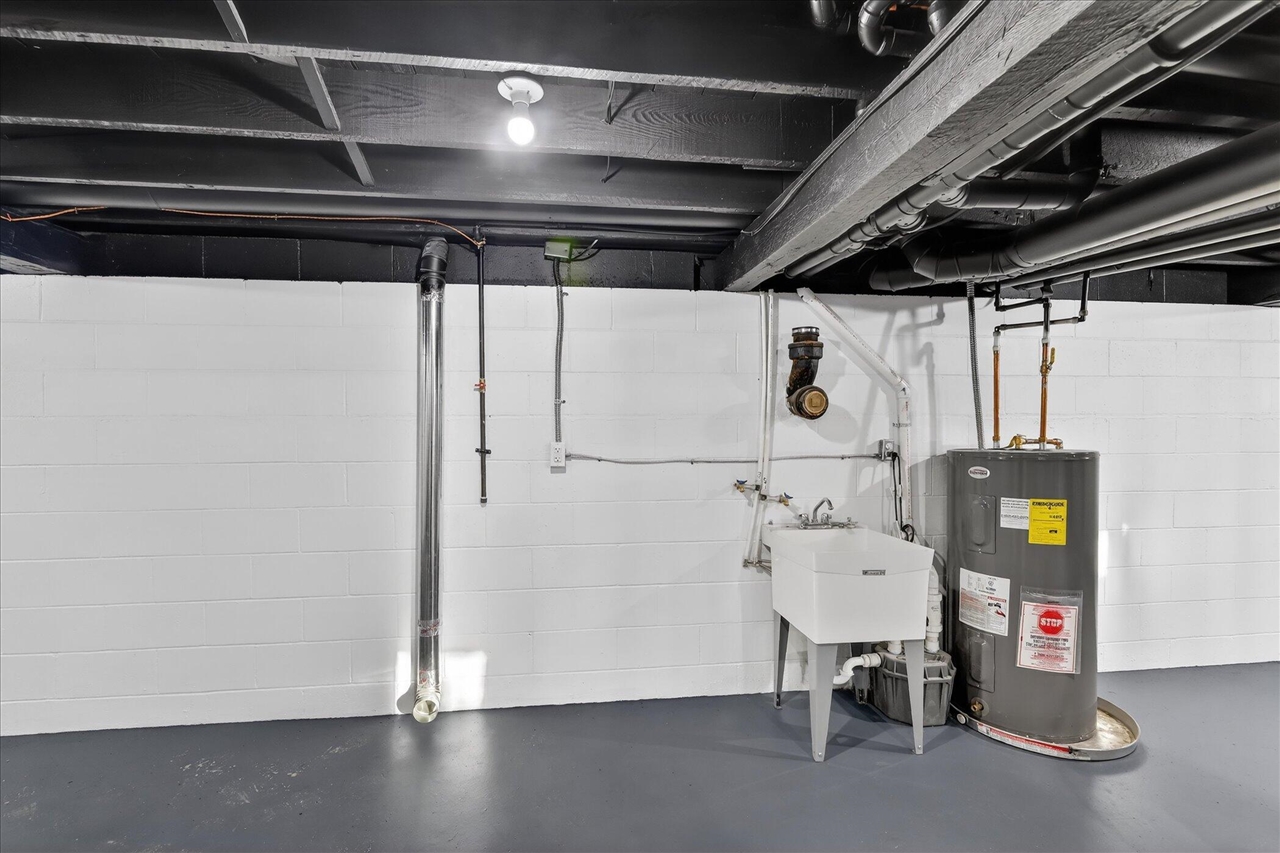 325 E Battle Creek Street, Galesburg, MI, 49053-9436