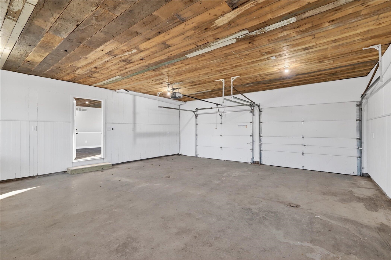 325 E Battle Creek Street, Galesburg, MI, 49053-9436