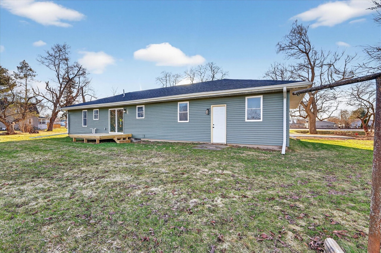 325 E Battle Creek Street, Galesburg, MI, 49053-9436