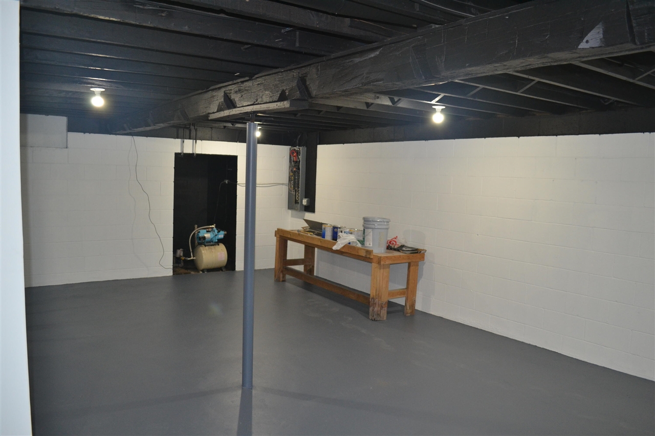 325 E Battle Creek Street, Galesburg, MI, 49053-9436