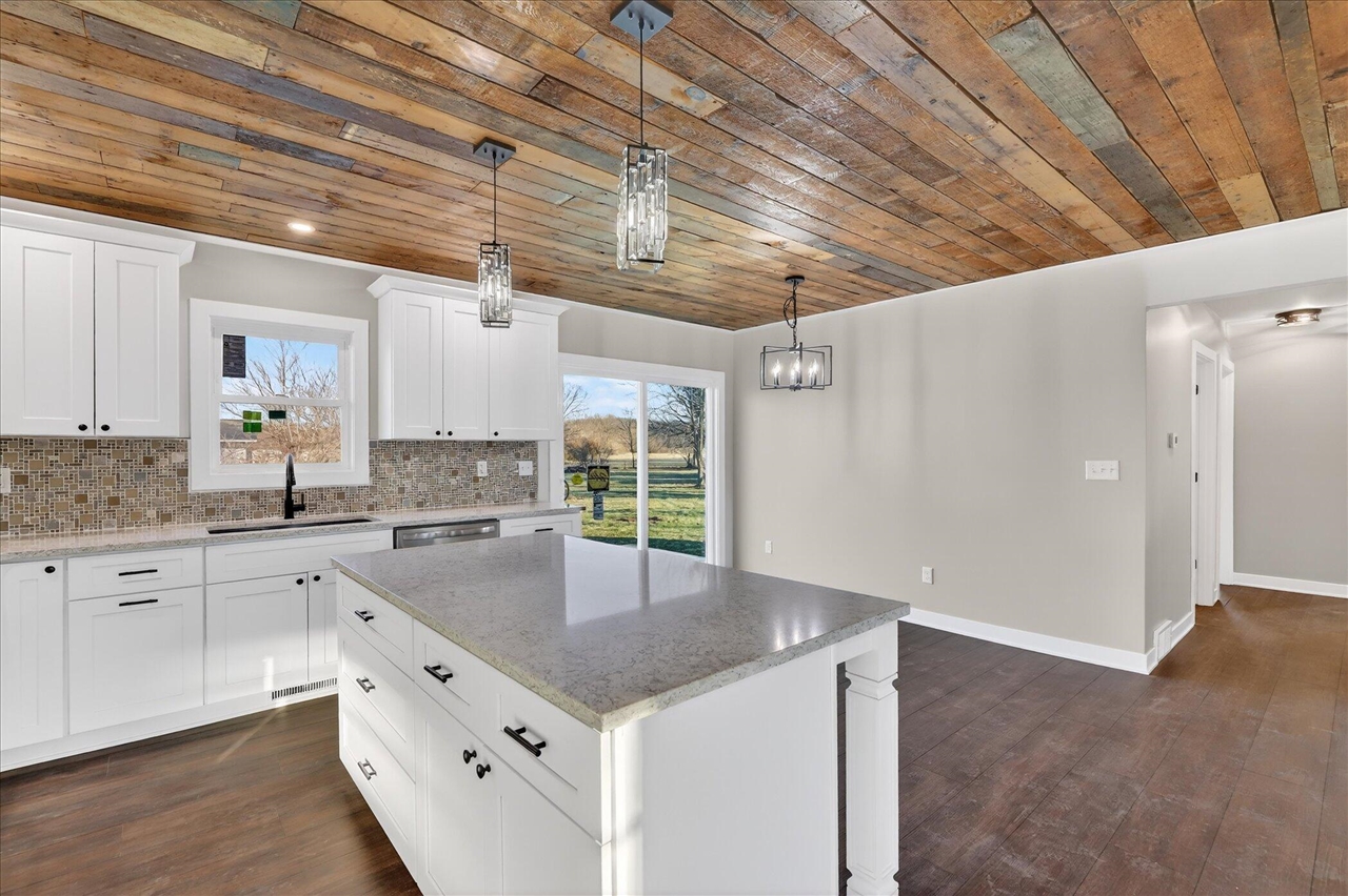 325 E Battle Creek Street, Galesburg, MI, 49053-9436