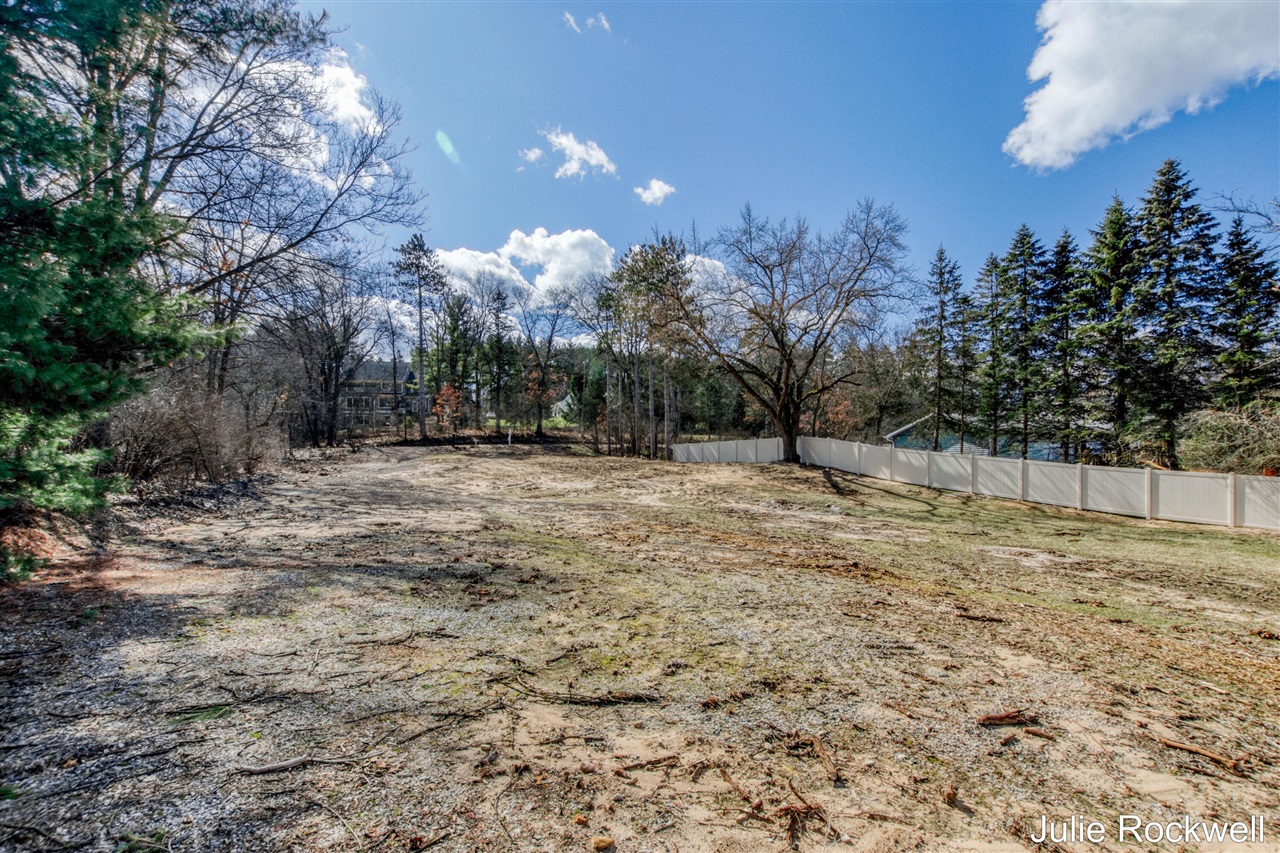 4477 Knapp Court, Grand Rapids, MI, 49525-9734