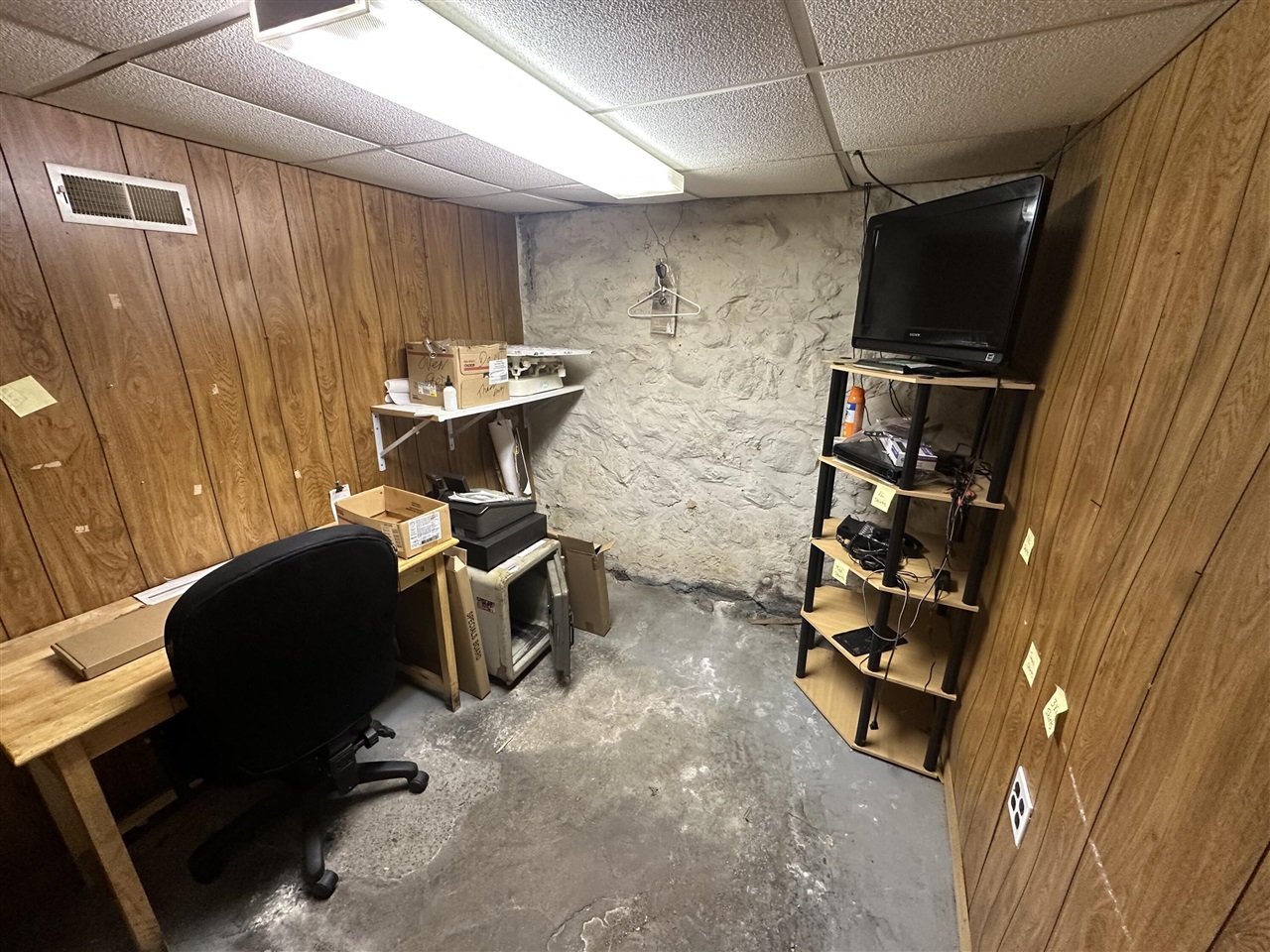 113 E Michigan Avenue, Marshall, MI, 49068-1735