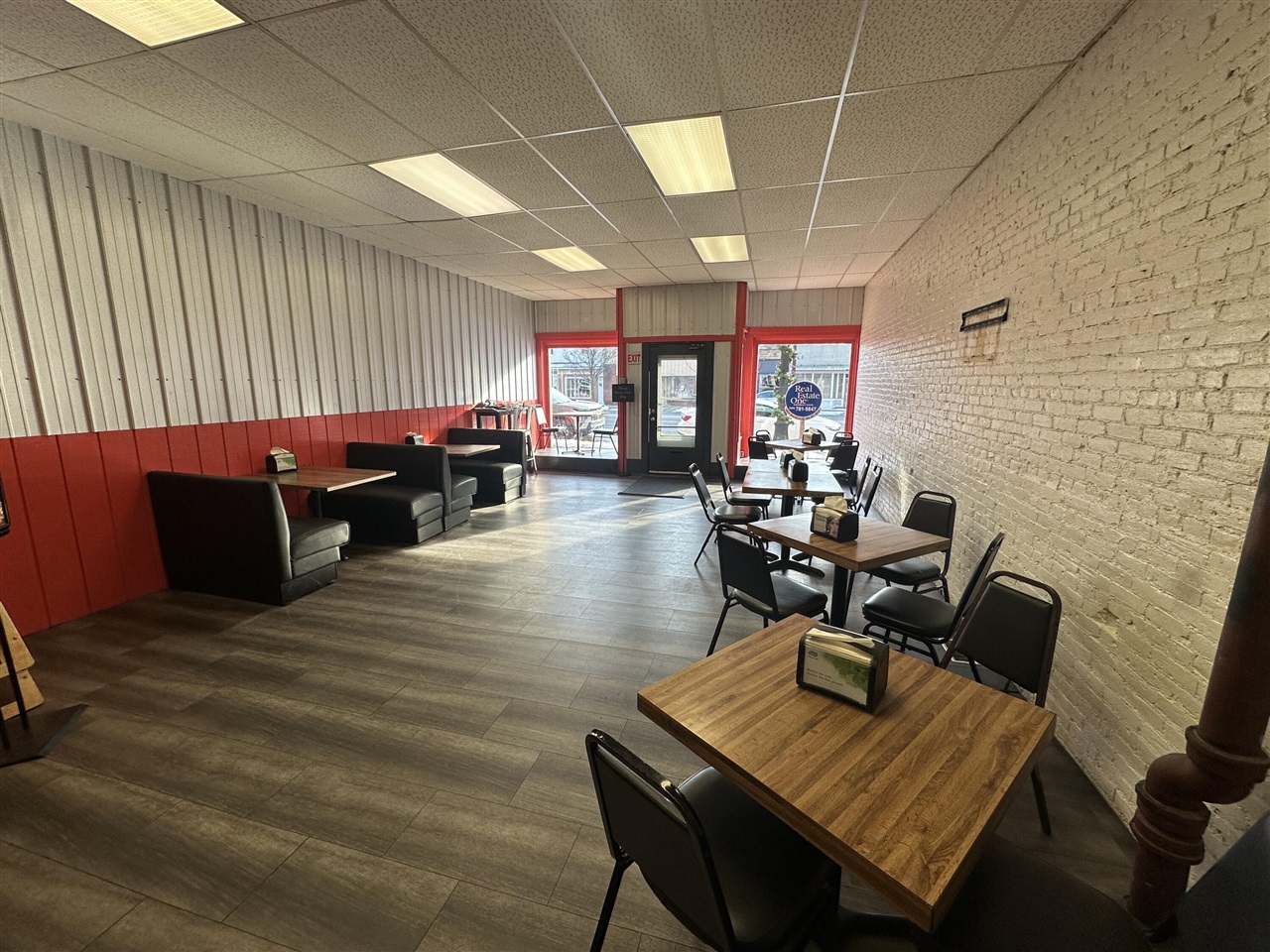 113 E Michigan Avenue, Marshall, MI, 49068-1735