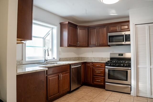 2765 Peachcrest Street, Ypsilanti, MI, 48198-3322