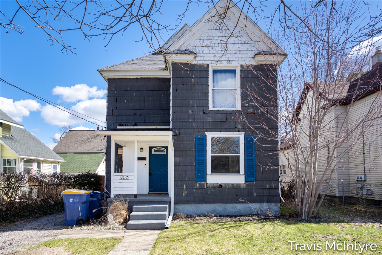 908 Eastern Avenue, Grand Rapids, MI, 49507