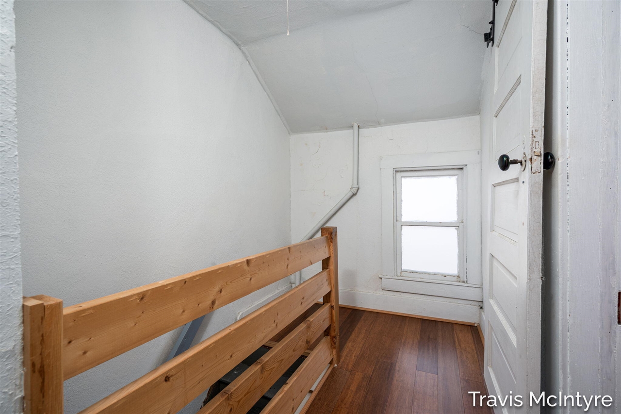 908 Eastern Avenue, Grand Rapids, MI, 49507