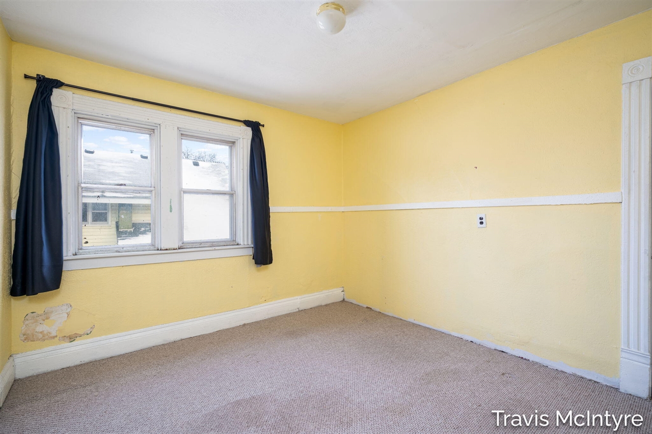 908 Eastern Avenue, Grand Rapids, MI, 49507