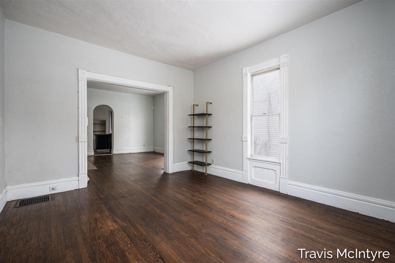 908 Eastern Avenue, Grand Rapids, MI, 49507