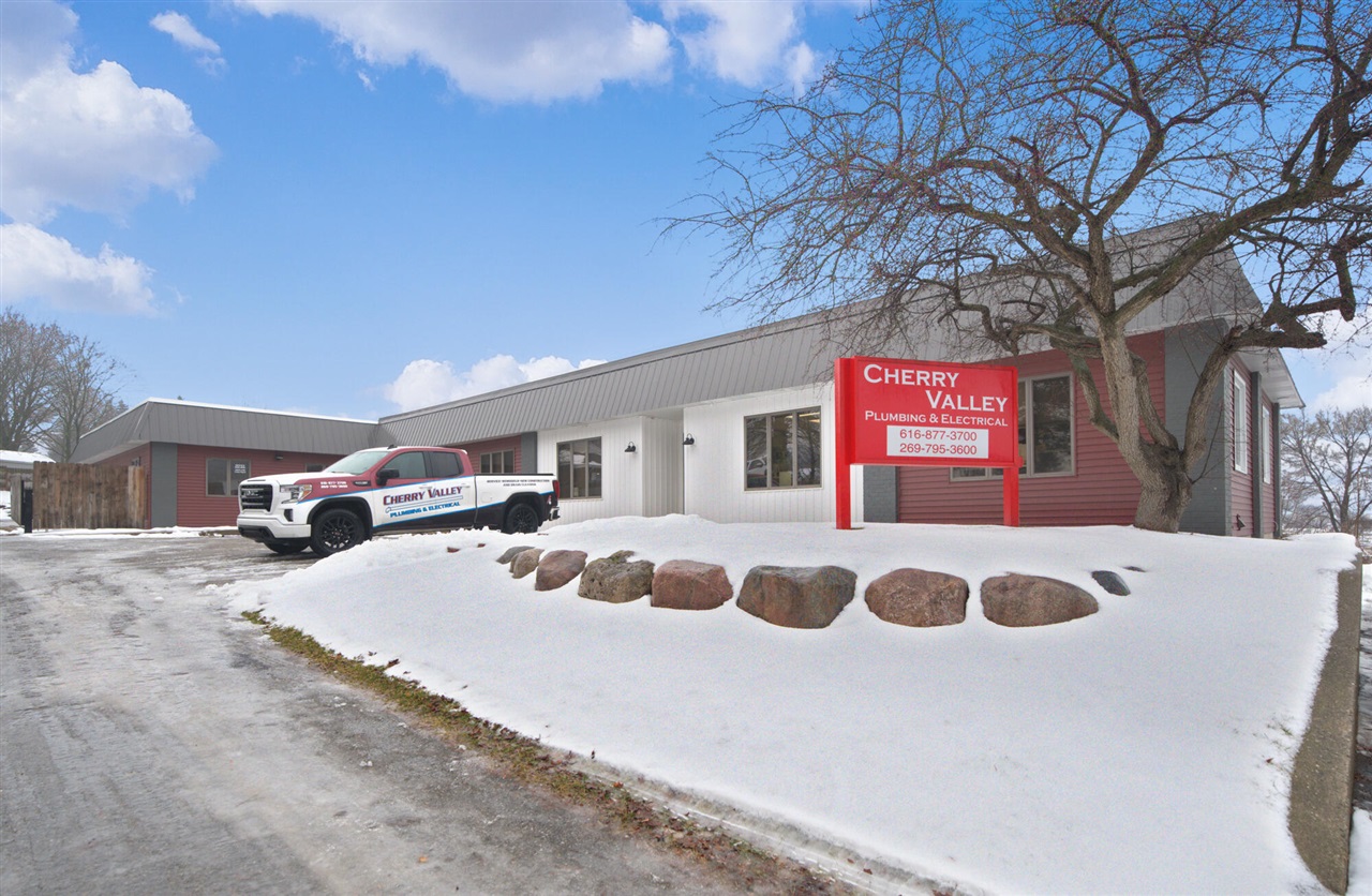 491 Arlington Street, Middleville, MI, 49333-9701