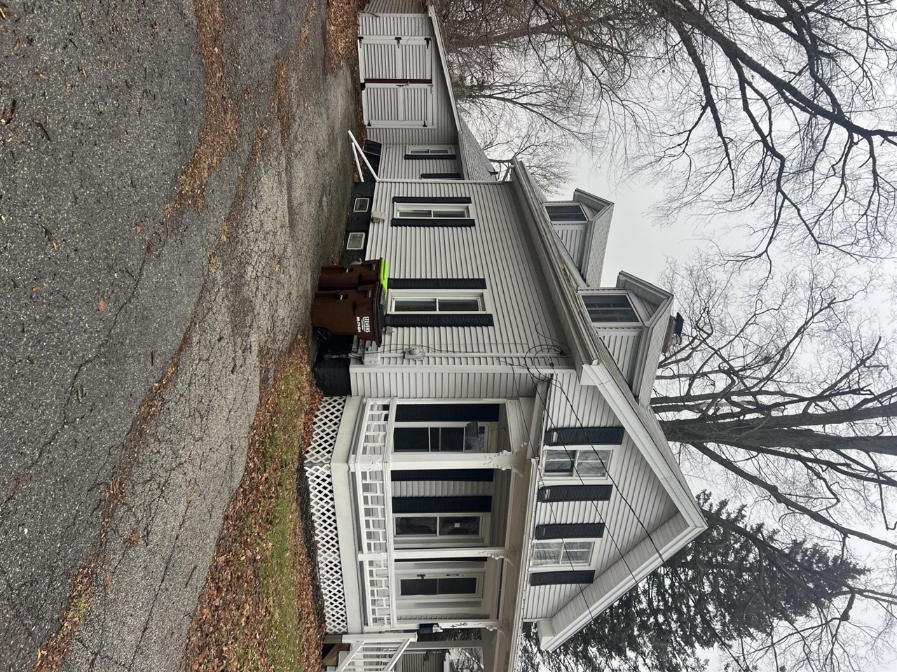 914 W Maumee Street, Adrian, MI, 49221-1916