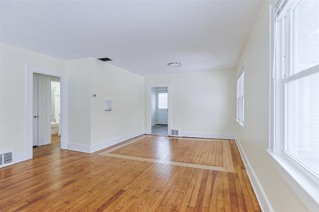 11 N Barrett Street, Niles, MI, 49120-1509