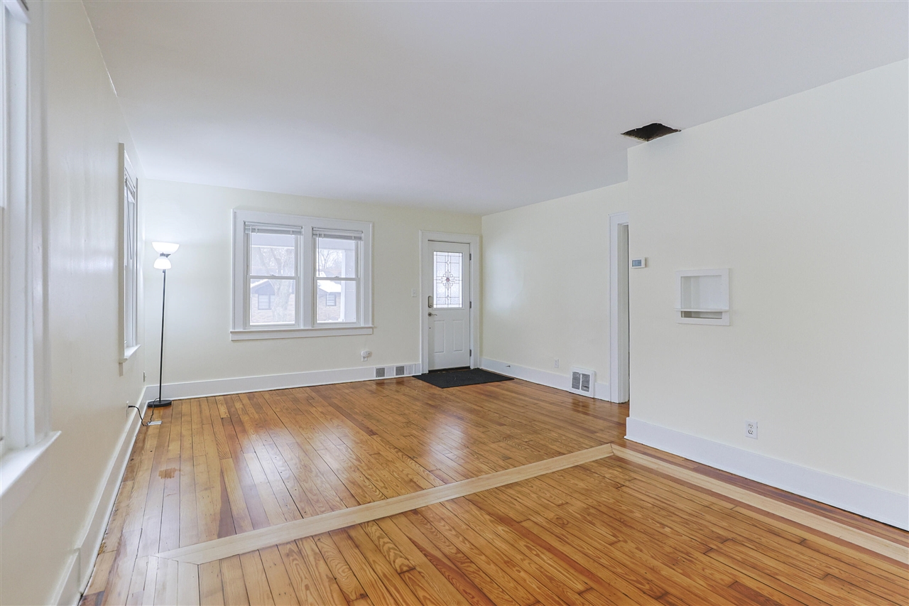 11 N Barrett Street, Niles, MI, 49120-1509