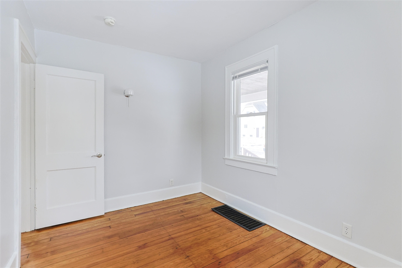 11 N Barrett Street, Niles, MI, 49120-1509