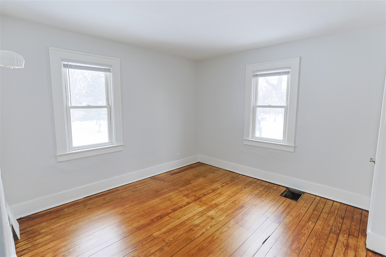 11 N Barrett Street, Niles, MI, 49120-1509