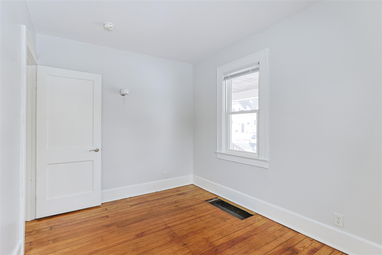 11 N Barrett Street, Niles, MI, 49120-1509