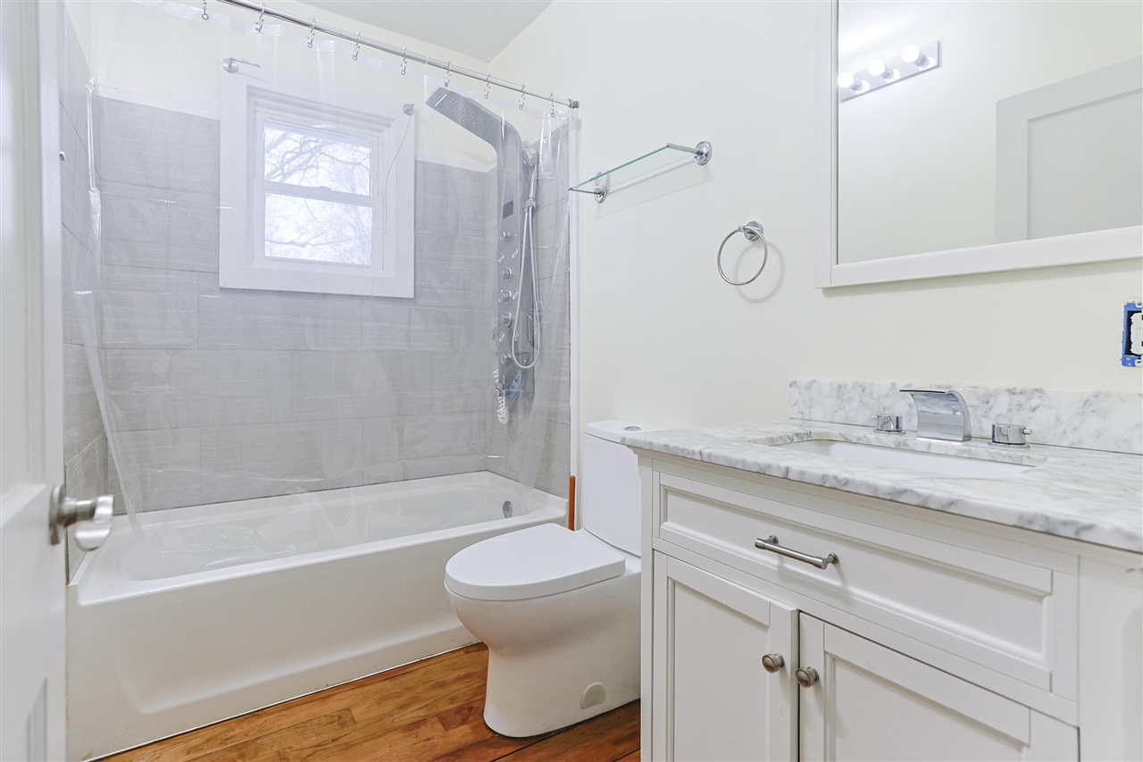 11 N Barrett Street, Niles, MI, 49120-1509