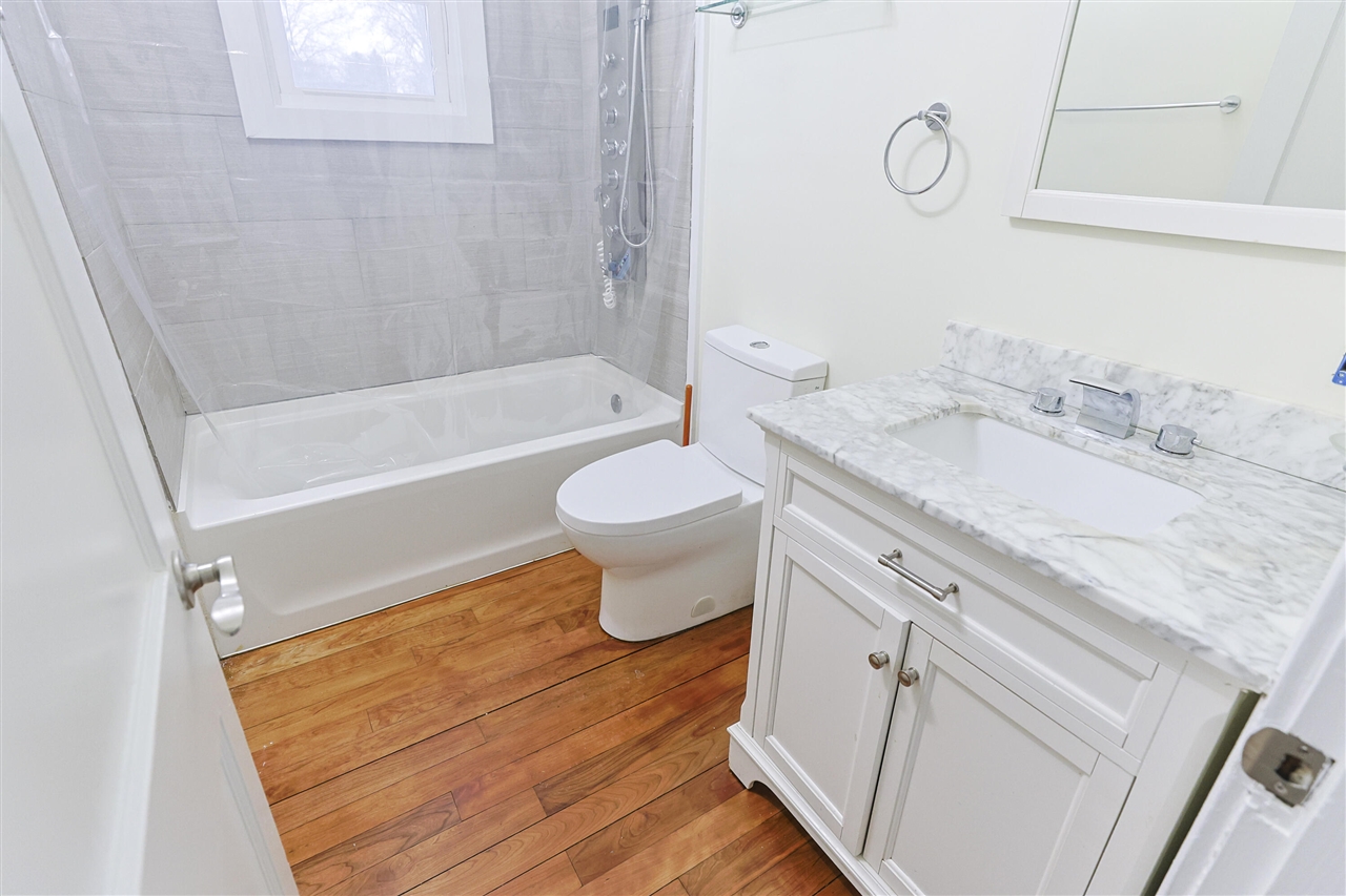 11 N Barrett Street, Niles, MI, 49120-1509