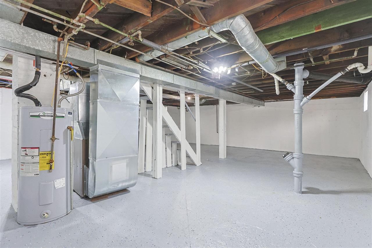 11 N Barrett Street, Niles, MI, 49120-1509