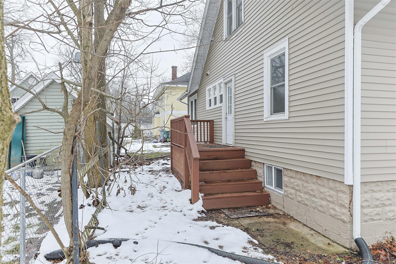 11 N Barrett Street, Niles, MI, 49120-1509