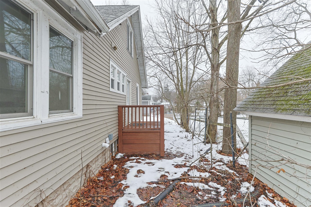 11 N Barrett Street, Niles, MI, 49120-1509