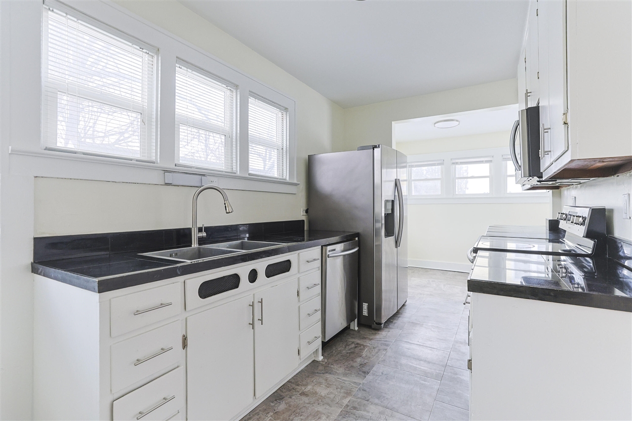 11 N Barrett Street, Niles, MI, 49120-1509