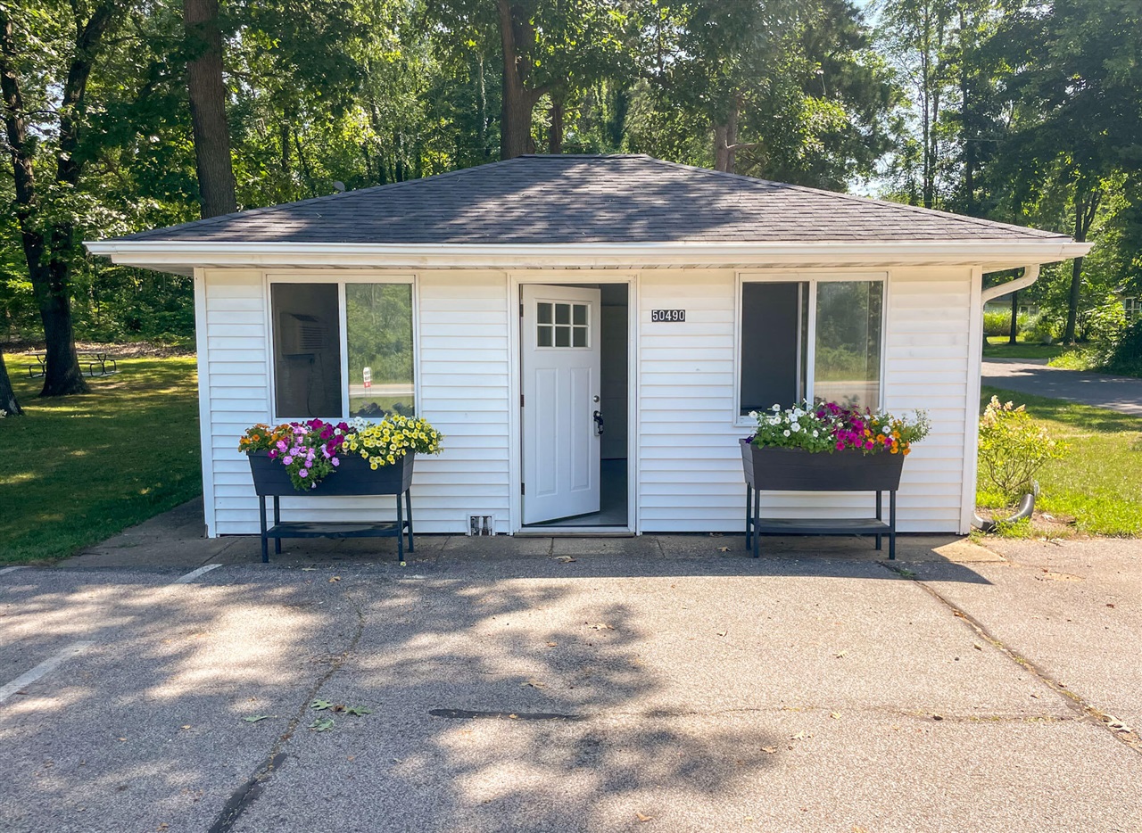 50463 M152, Dowagiac, MI, 49047