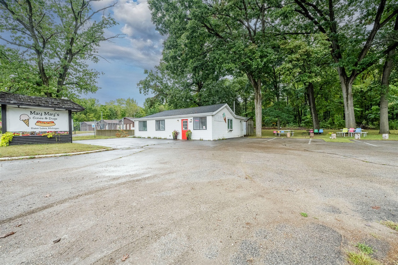 50463 M152, Dowagiac, MI, 49047