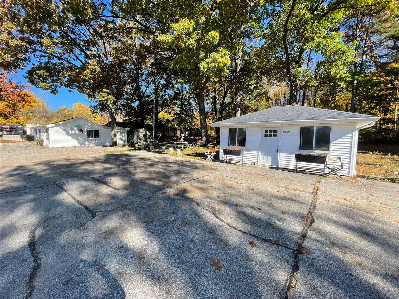 50463 M152, Dowagiac, MI, 49047