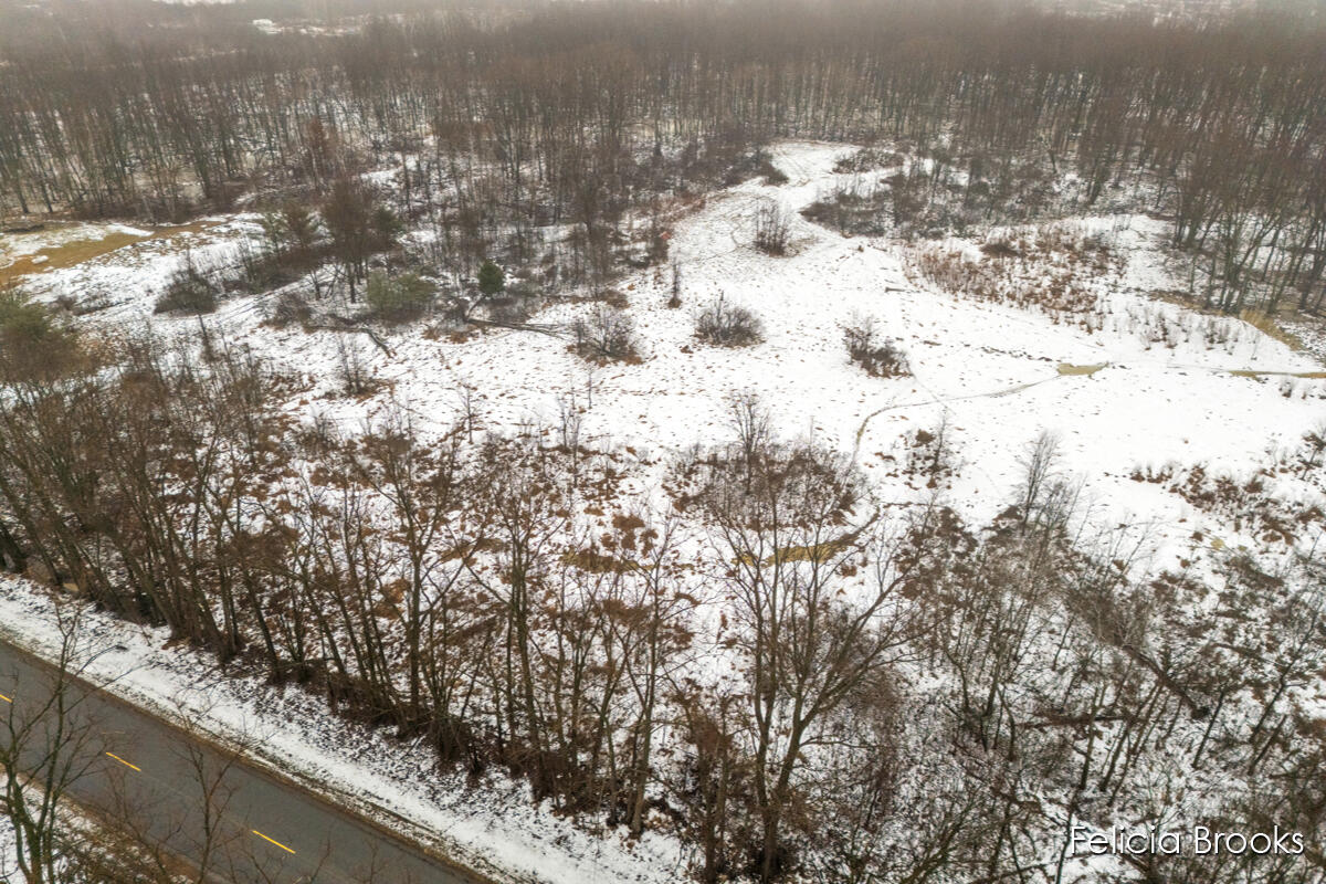 17580 Pine Lake Avenue, Sand Lake, MI, 49343-8757