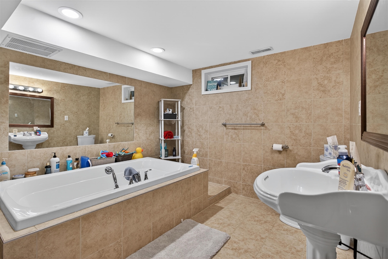 7870 Sears Road, Horton, MI, 49246-9513