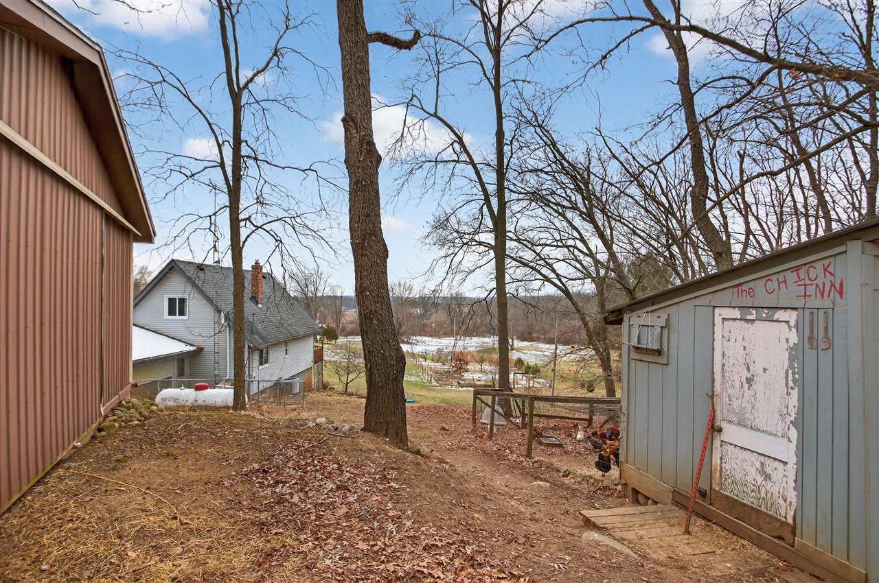 7870 Sears Road, Horton, MI, 49246-9513