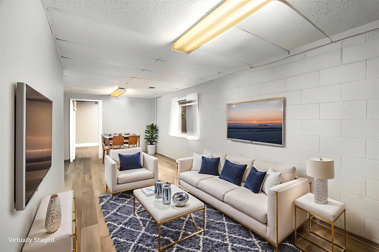 919 Lawndale Street, Ludington, MI, 49431-1927