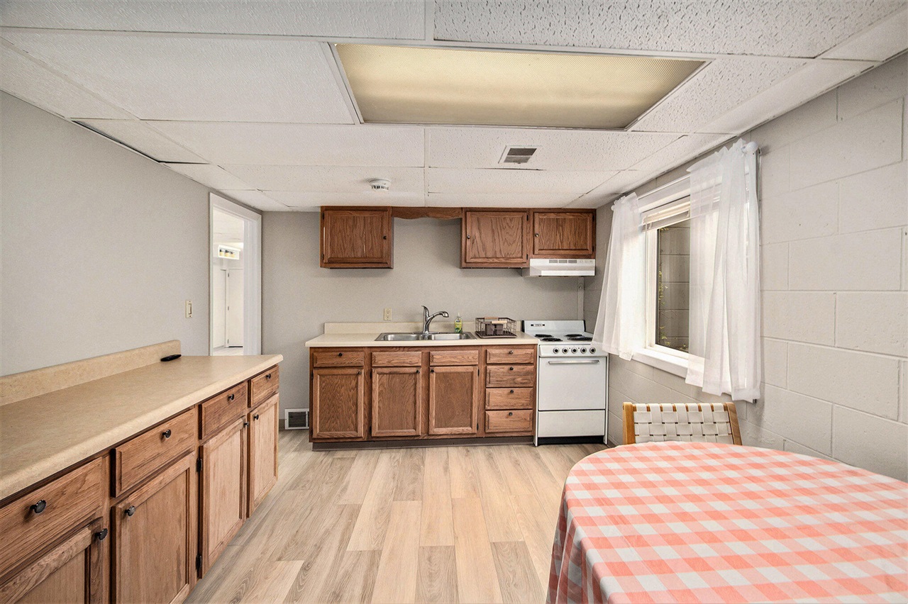 919 Lawndale Street, Ludington, MI, 49431-1927