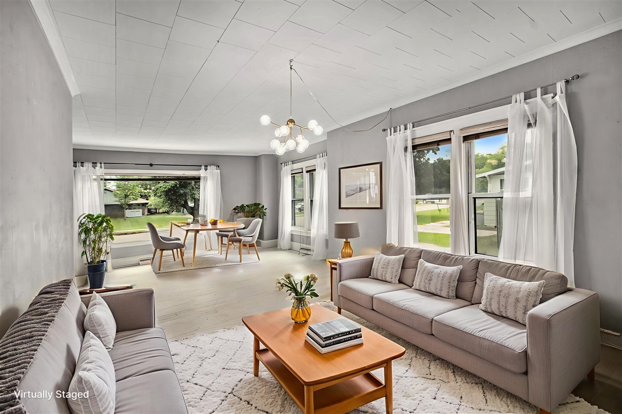 919 Lawndale Street, Ludington, MI, 49431-1927