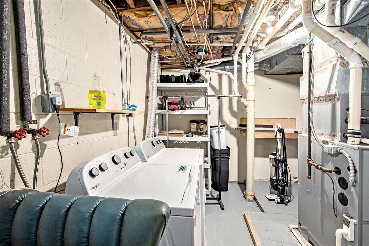 919 Lawndale Street, Ludington, MI, 49431-1927