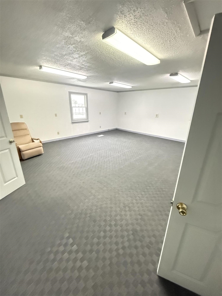 3639 E Apple Avenue, Muskegon, MI, 49442-2752