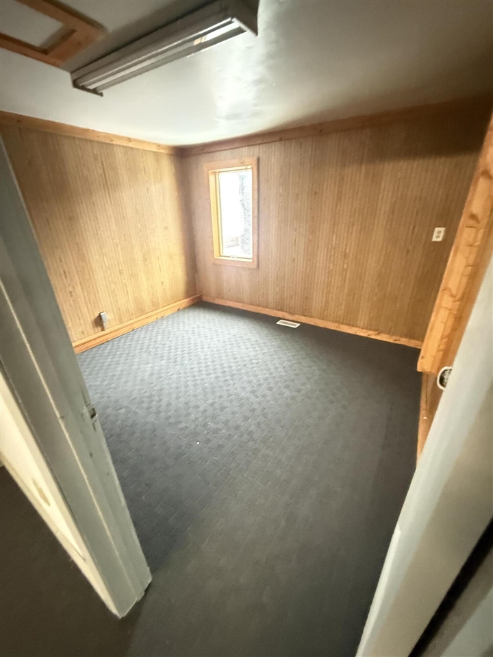 3639 E Apple Avenue, Muskegon, MI, 49442-2752
