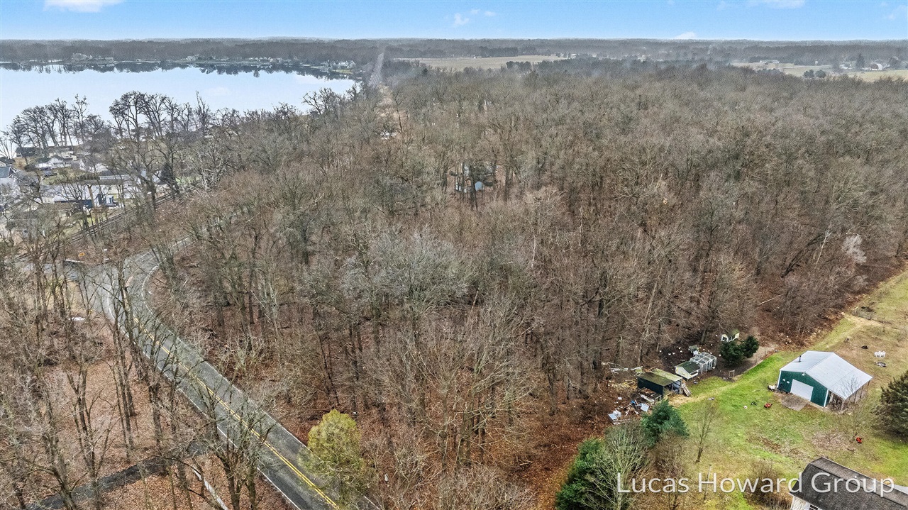 VL E Tu Avenue, Vicksburg, MI, 49097-8441