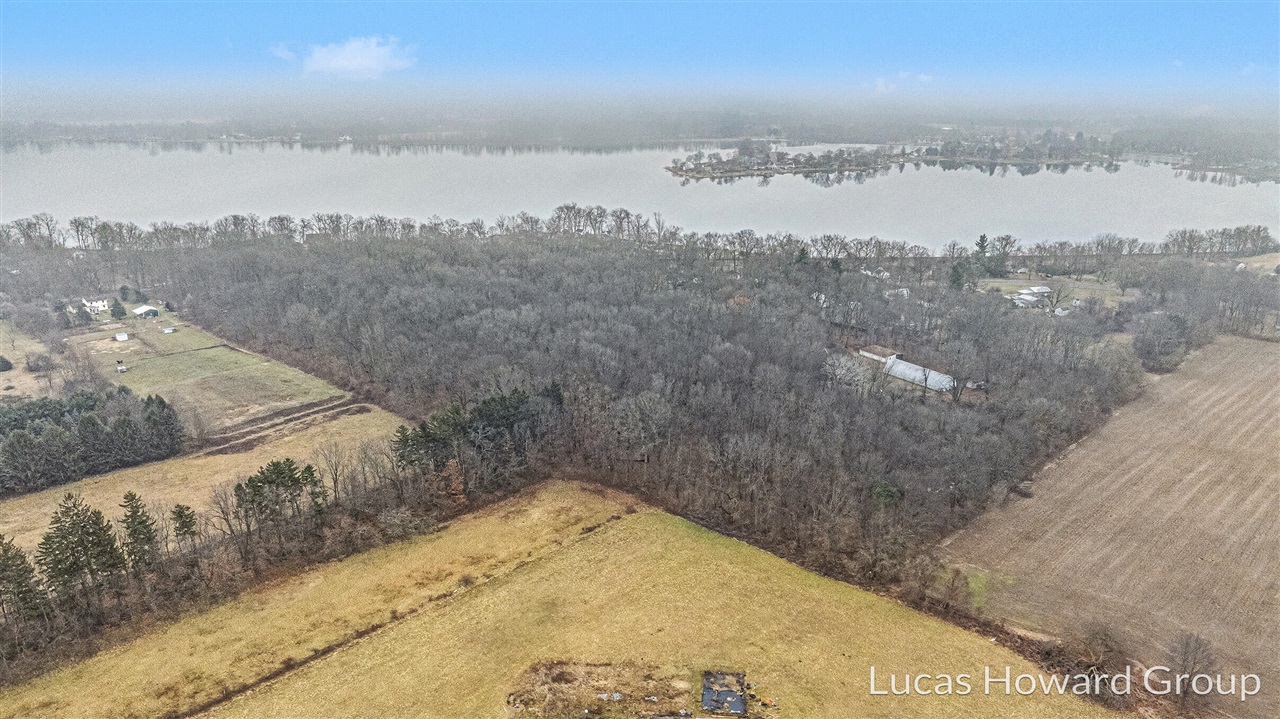 VL E Tu Avenue, Vicksburg, MI, 49097-8441