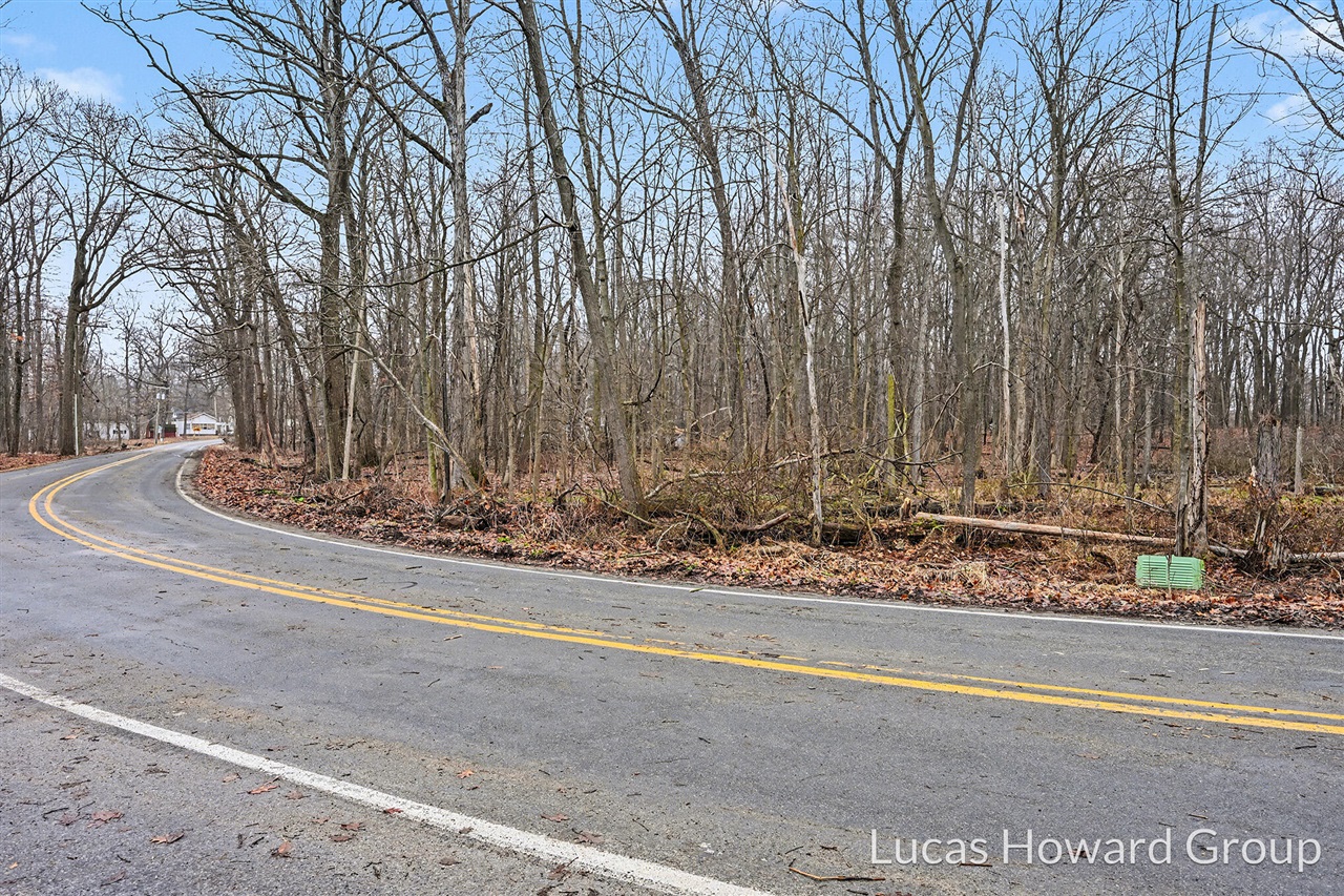 VL E Tu Avenue, Vicksburg, MI, 49097-8441