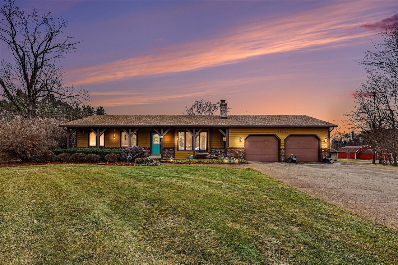 2nd image of 16220 Ferris St, Grand Haven, MI 49417 | MLS# 70511146