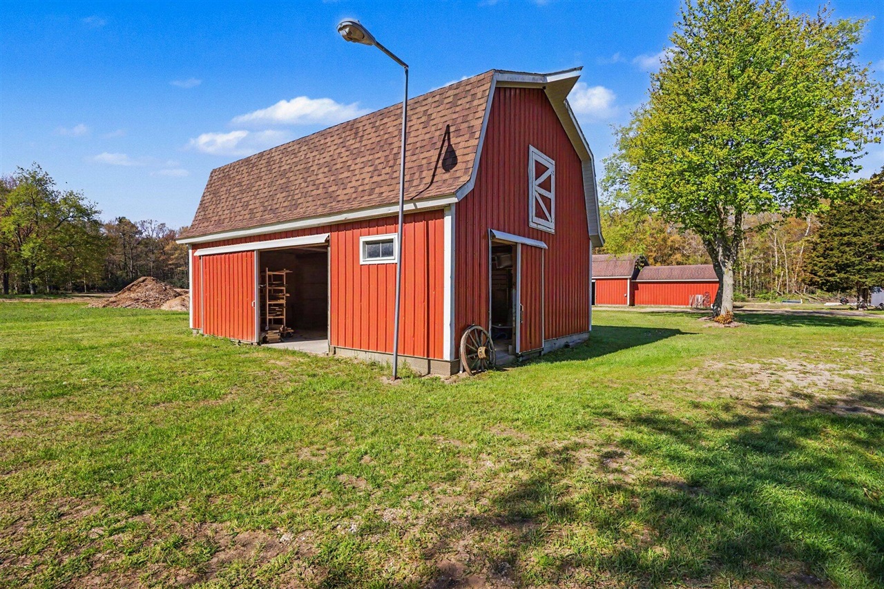 5th image of 16220 Ferris St, Grand Haven, MI 49417 | MLS# 70511146