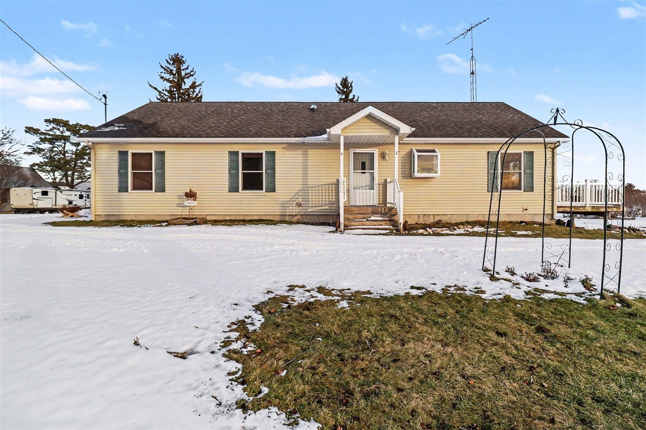 3rd image of 4646 N Anderson Rd, Ludington, MI 49431 | MLS# 70511288