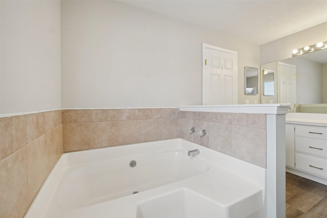 1764 Weatherstone Drive, Ann Arbor, MI, 48108-3391