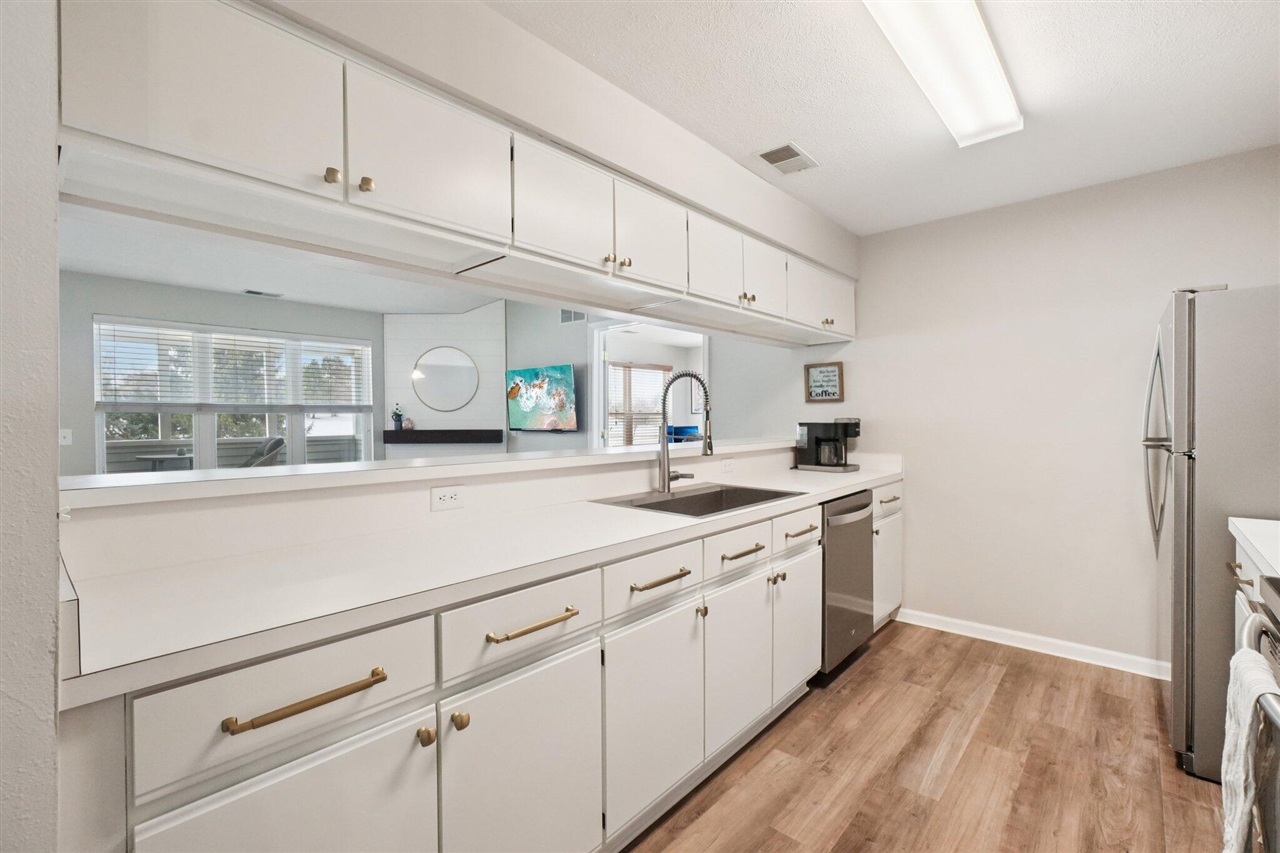 1764 Weatherstone Drive, Ann Arbor, MI, 48108-3391