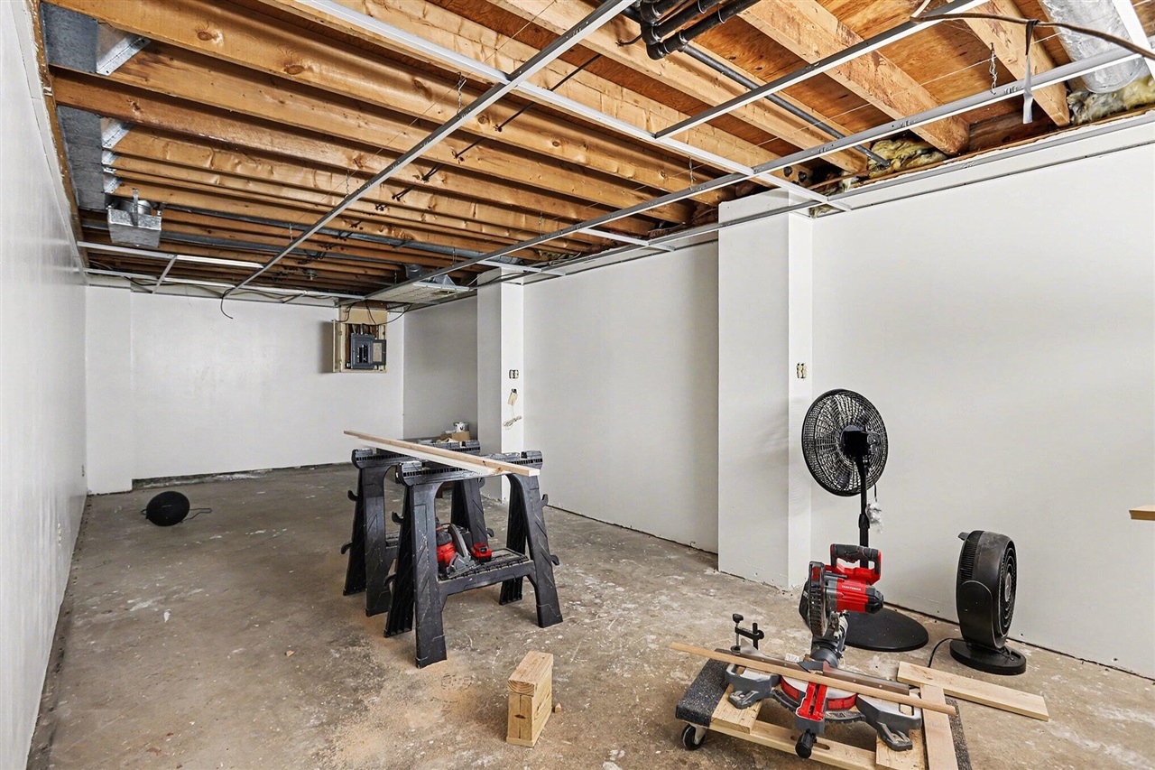 209 Paisley Court, Kalamazoo, MI, 49007